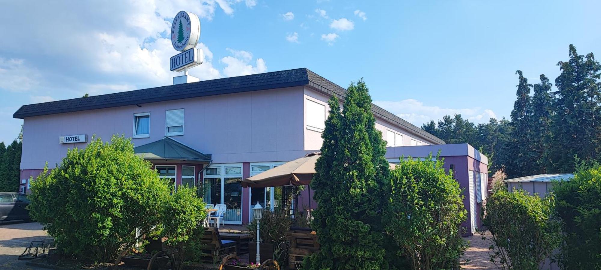 Hotel Zur Fichtenbreite -Garni- Coswig  Exterior photo